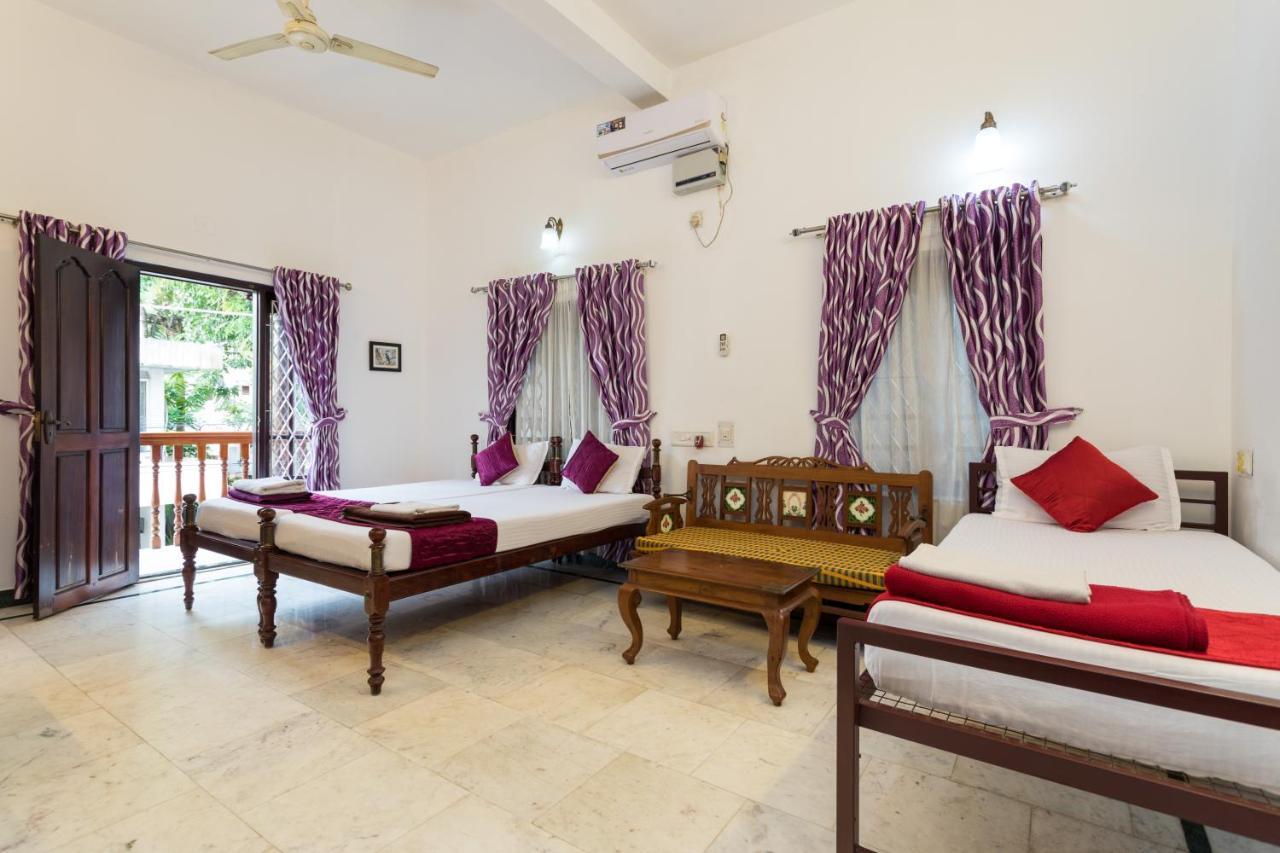 Hotel White Rose Kochi Екстериор снимка